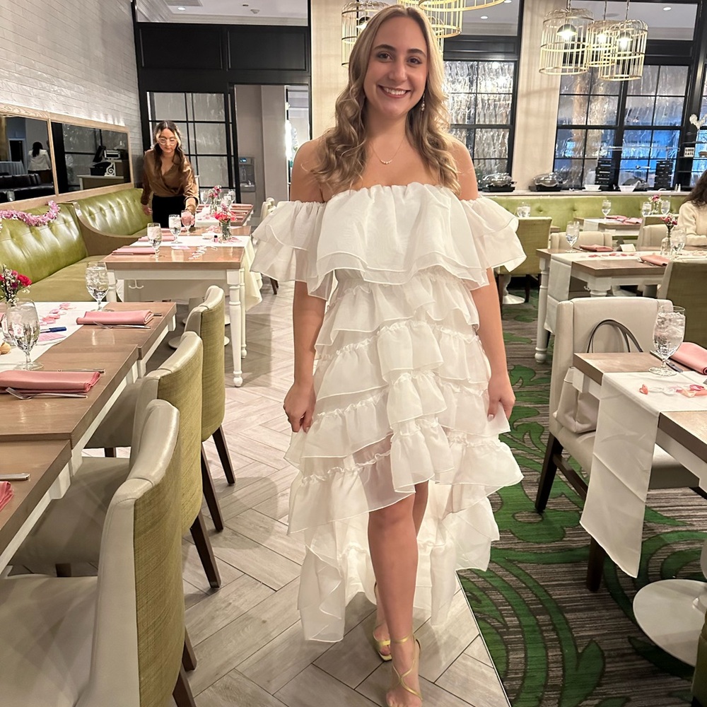 Elegant White Ruffled Maxi Dress